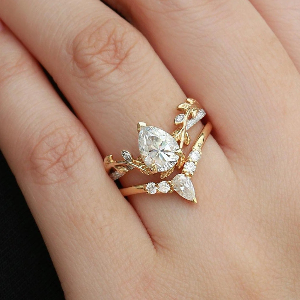 Genevieve’s Foliage | Pear Moss Agate & Moissanite Foliage Bridal Duo