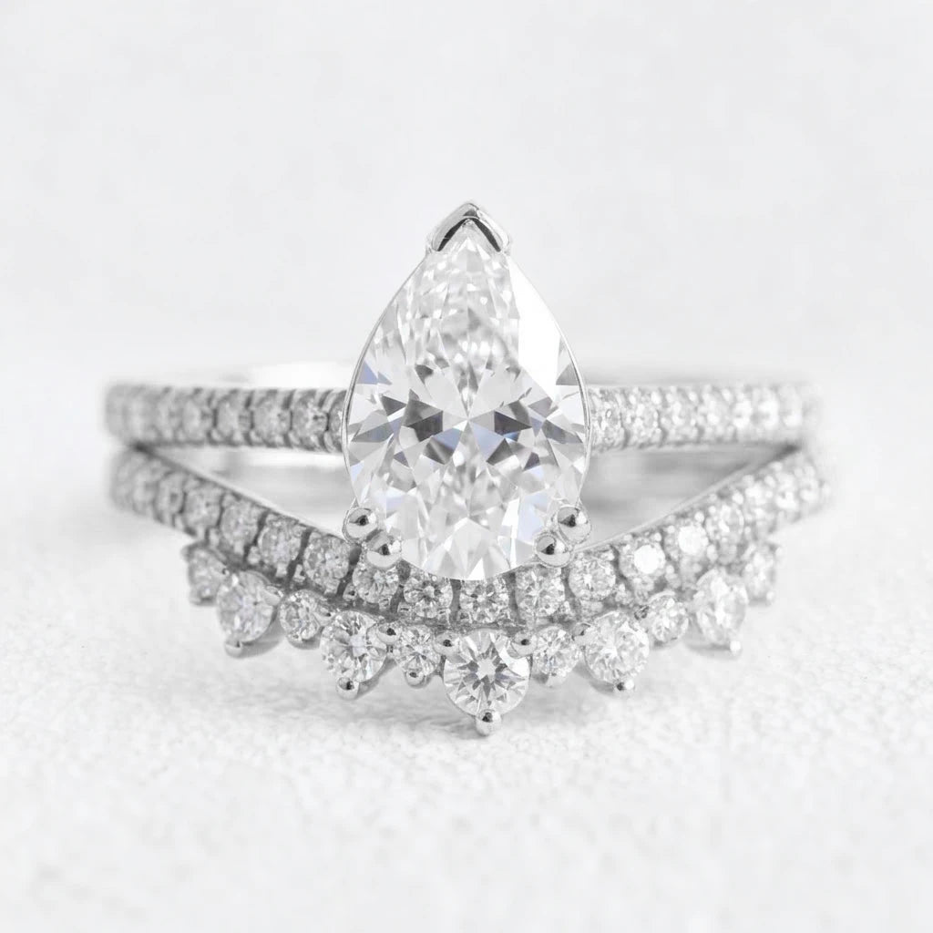 Grace’s Crown | Pear Lab Diamond Solitaire Bridal Set 2pcs
