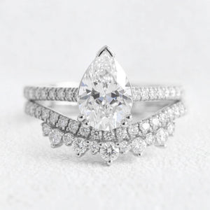 Grace’s Crown | Pear Lab Diamond Solitaire Bridal Set 2pcs
