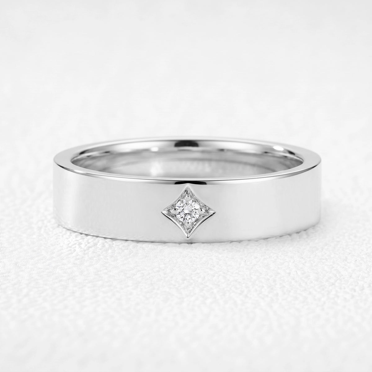 Orion’s Beacon | Solitaire Diamond Men‘s Band