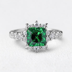 Aurora‘s Arbor | Princess Cut Green Sapphire Engagement Ring