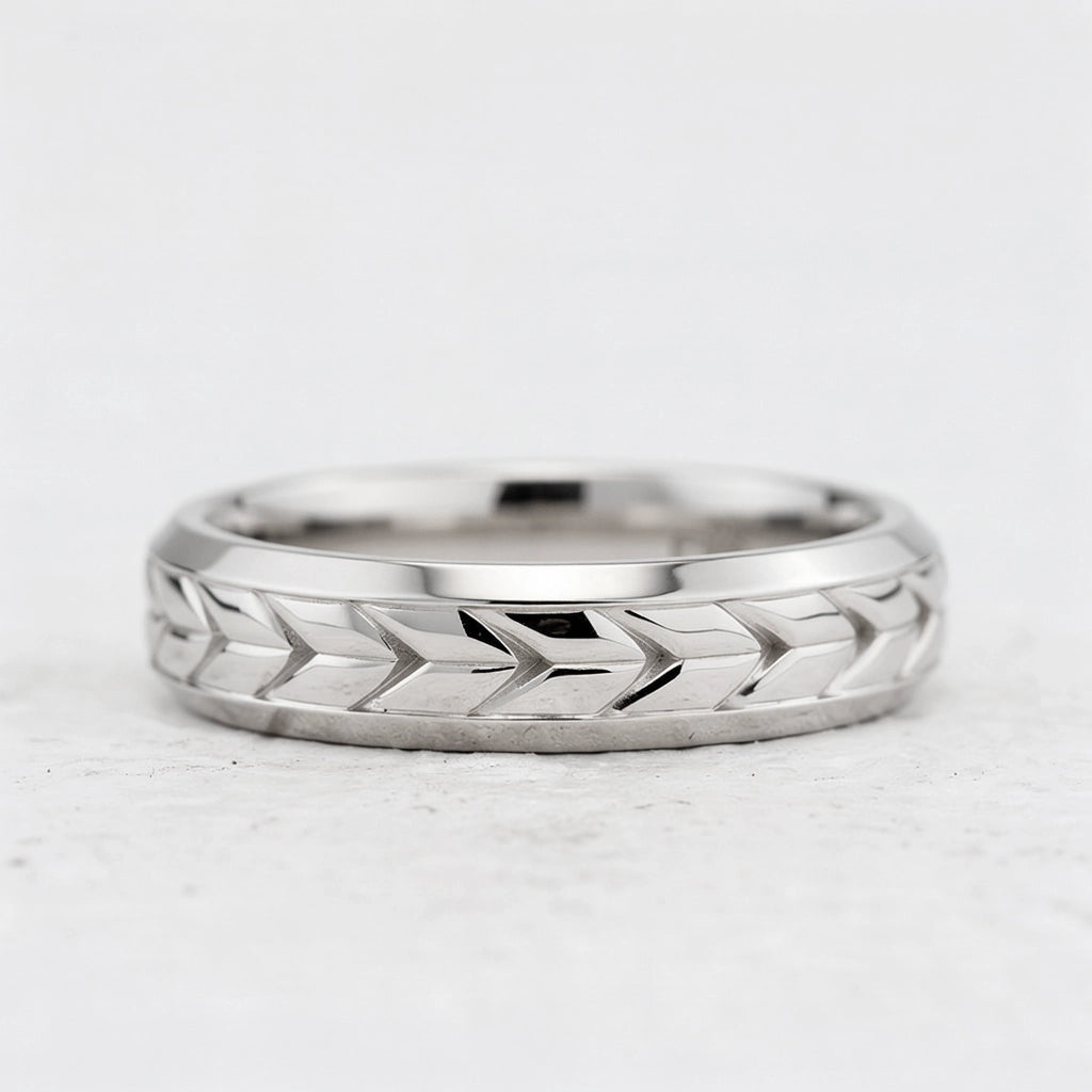 Wheat Circle | Polished Men’s Wedding Band.