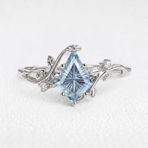 Amphitrite’s Gleam | Kite Fantasy-Cut Aquamarine Foliage Engagement Ring