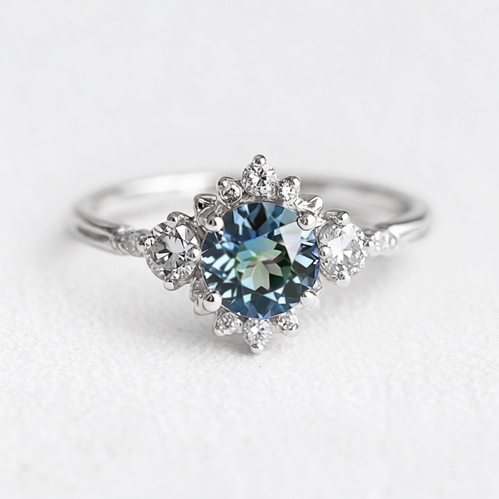 Stella’s Halo | Round Blue Sapphire Engagement Ring