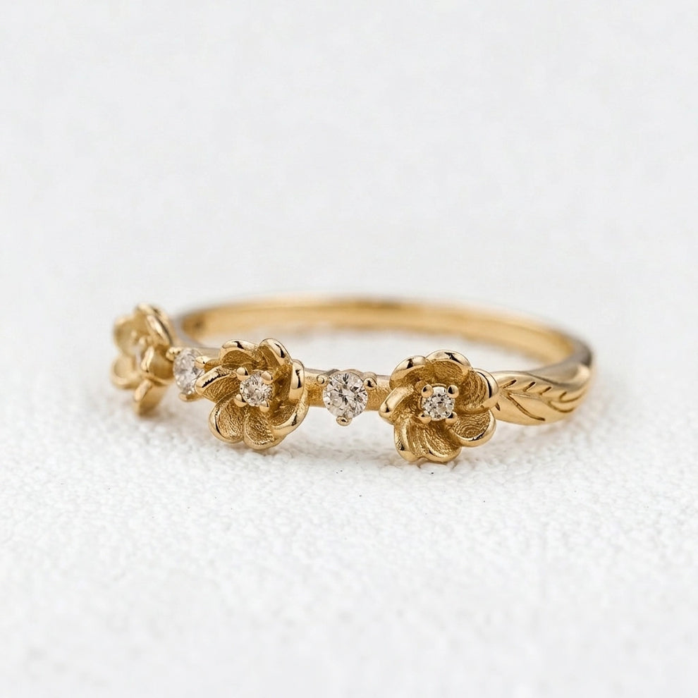 Flora’s Trio | Three Flower Diamond Wedding Band.