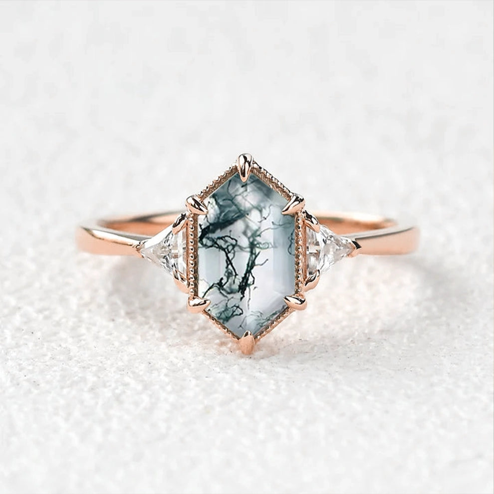 Vintage 1.5CT Geometric Moss Agate Three-Stone Ring.
