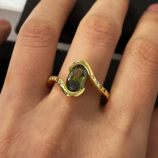 4CT Oval Cut Vintage Style Green Gemstone Ring