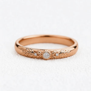 Ivy’s Wreath | Diamond Trio Wedding Band.