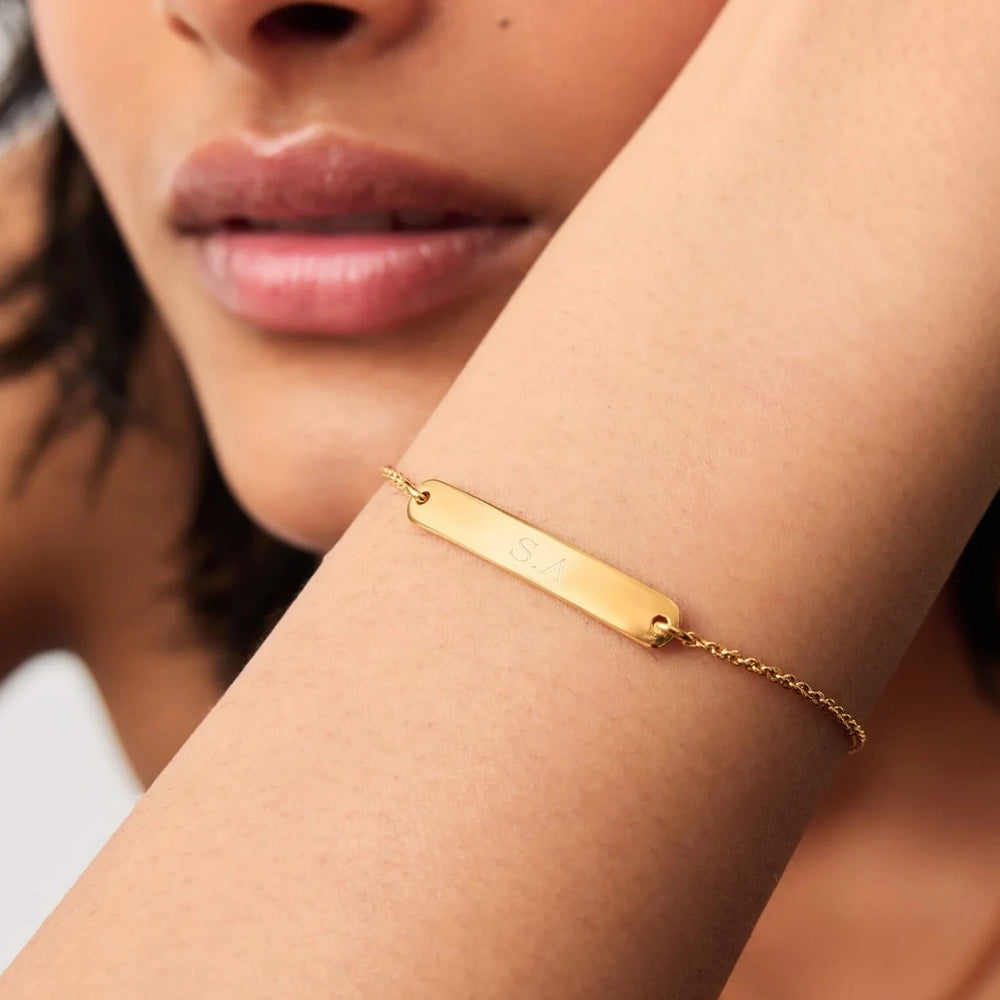 18K Gold Vermeil Engravable Bar Chain Bracelet.