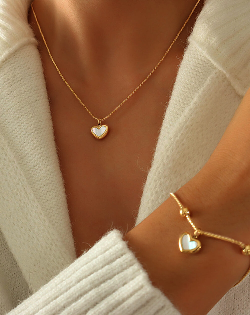 Elegant Mother of Pearl Heart Bracelet Adjustable for Women