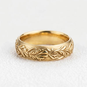 Arthur’s Oak | Timeless Noble Wedding Band.