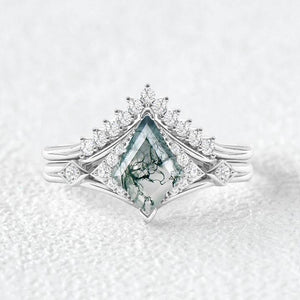 Kite Cut Moss Agate Art-Deco Gorgeous Engagement Ring Set 2pcs.