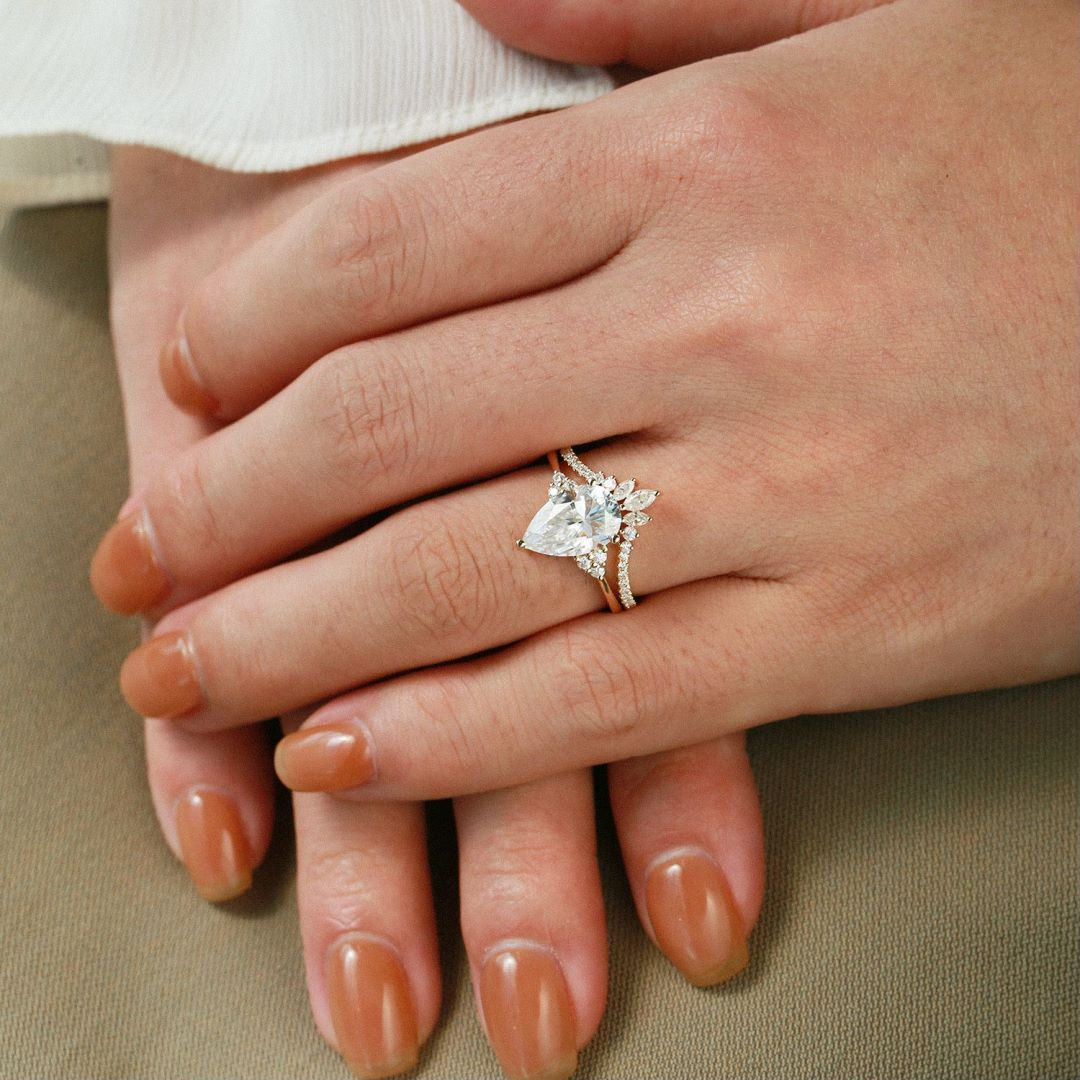 Lydia 1.5ct Signature Pear Vintage Moss Agate Engagement Ring Set 2pcs.