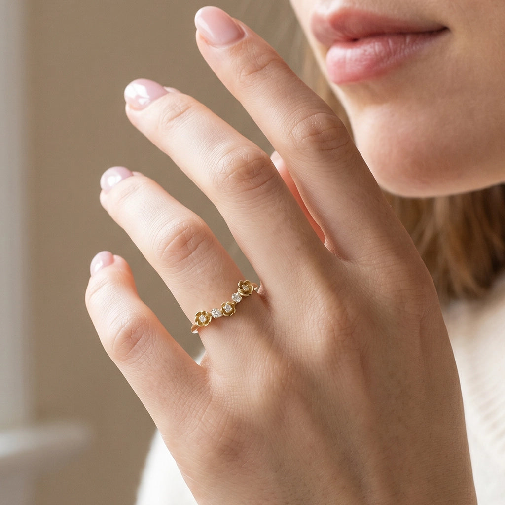 Flora’s Arc | Curved Diamond Flower Wedding Band.