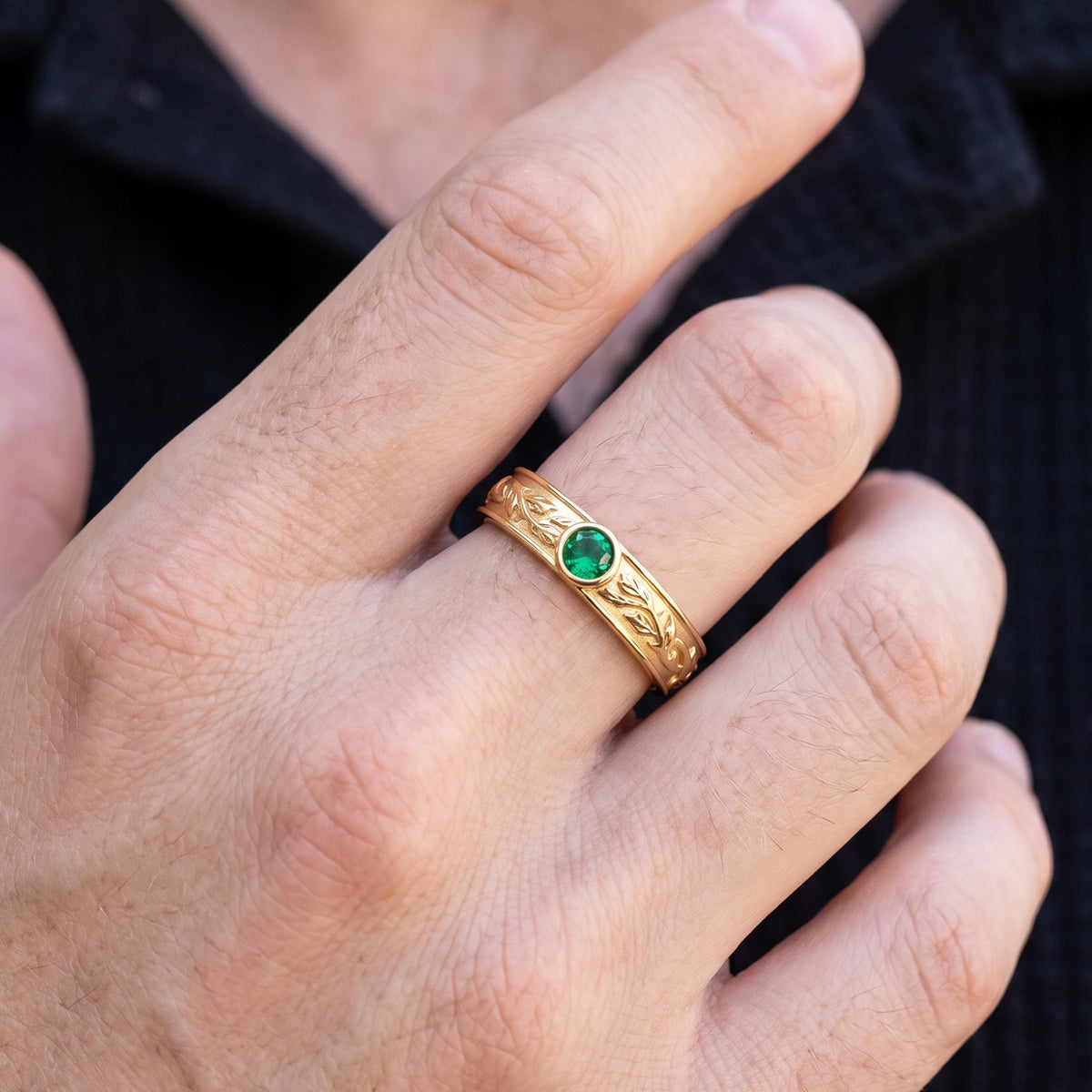 Orion’s Keystone | Round Green Sapphire Men’s Band