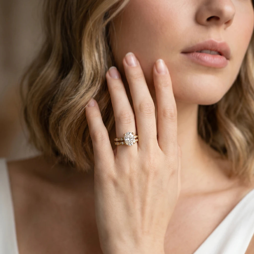 Grace’s Radiance | 3CT Oval Diamond Bridal Set 2pcs