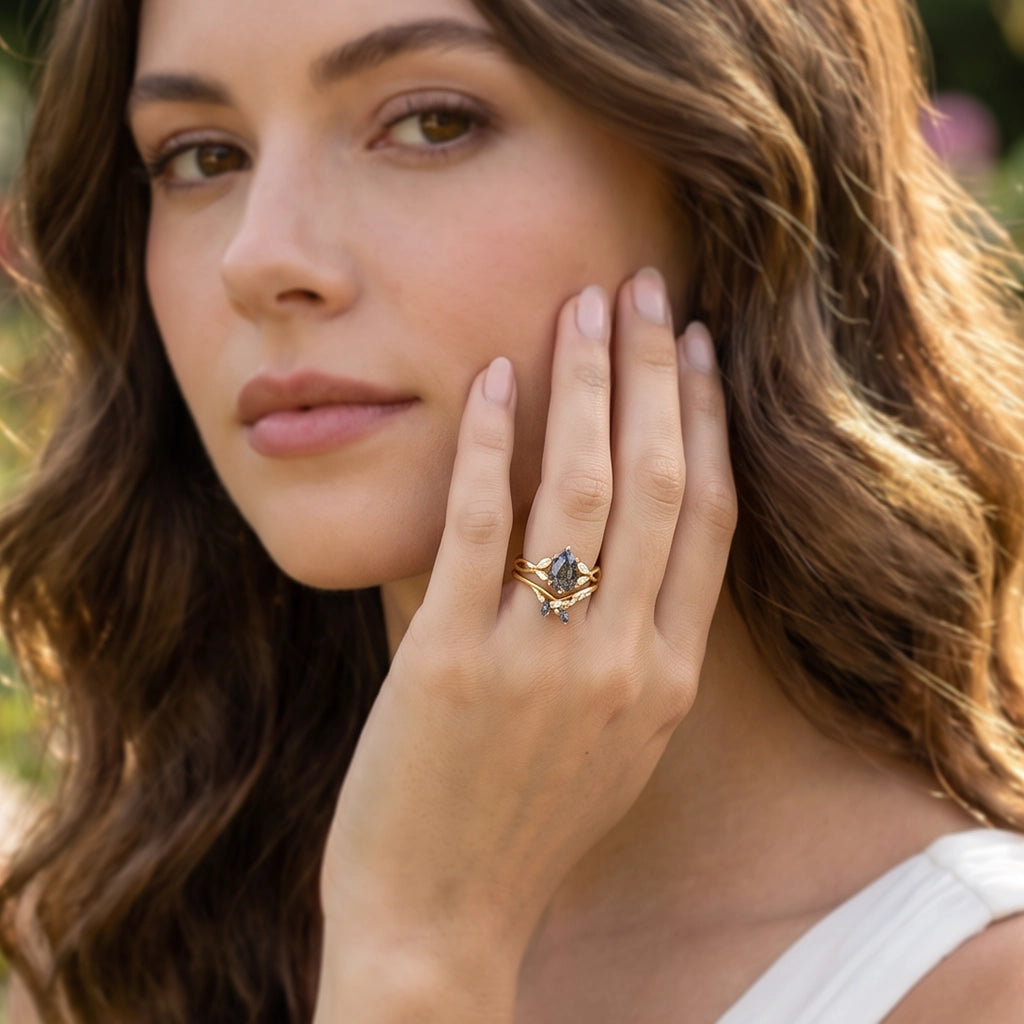 Isadora’s Twig | Pear Salt & Pepper Diamond Bridal Set 2pcs