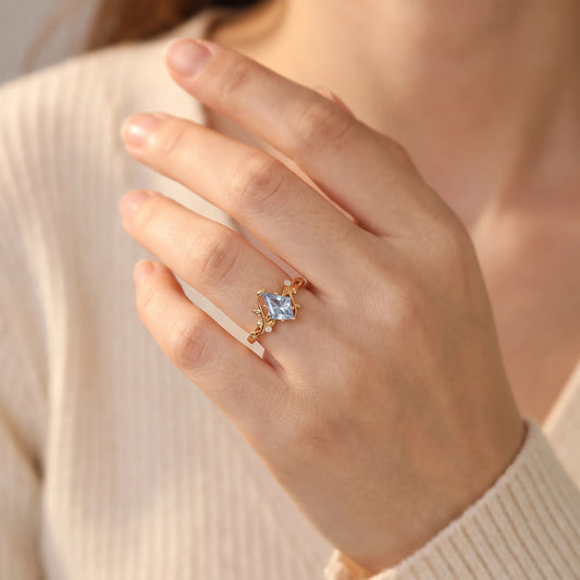 Amphitrite’s Gleam | Kite Fantasy-Cut Aquamarine Foliage Engagement Ring