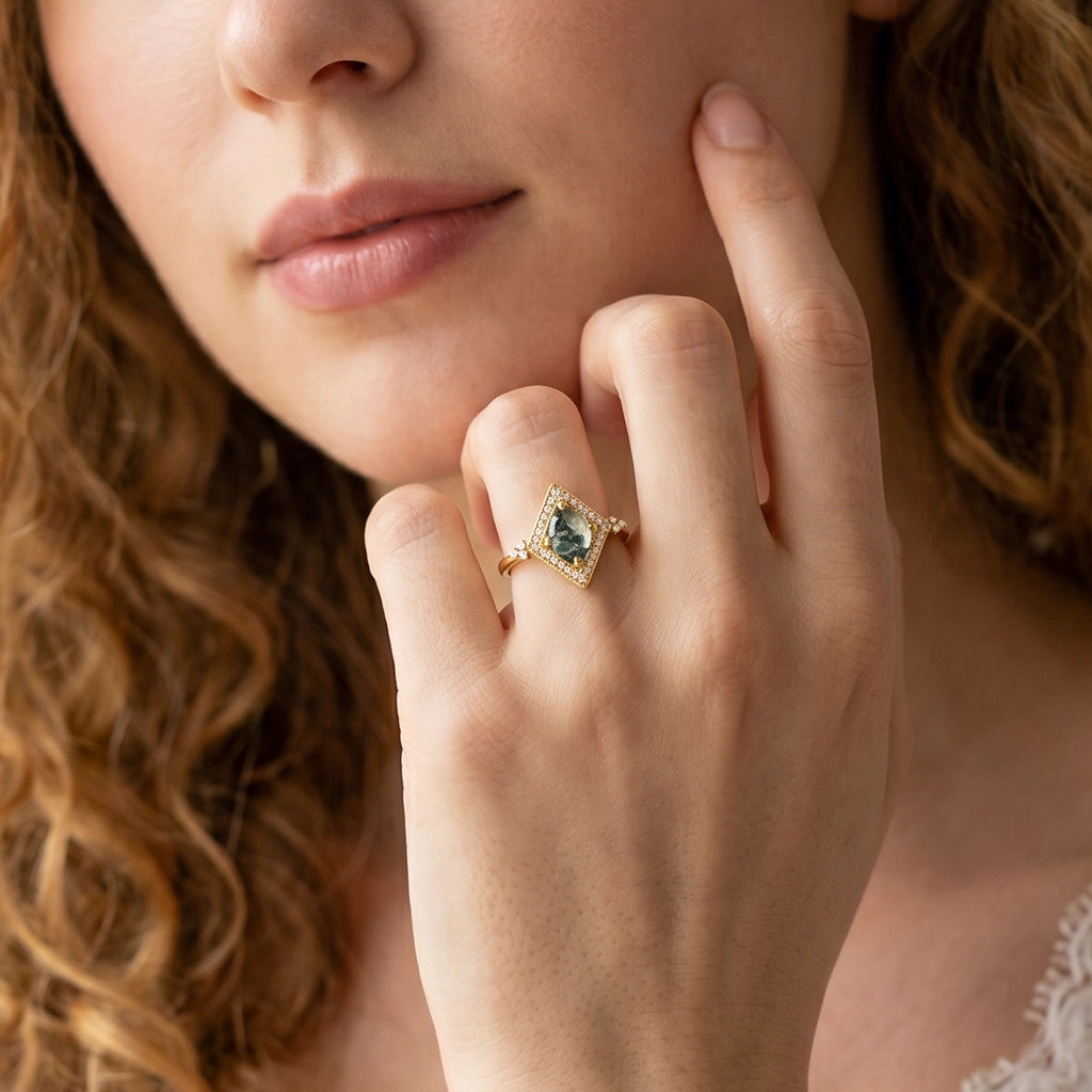 Unique Oval Cut Moss Agate Geometric Vintage Engagement Ring.