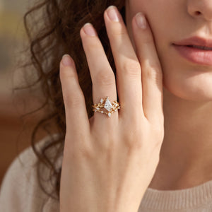 Isolde’s Light | 1CT Kite  Diamond Foliage Bridal Duo