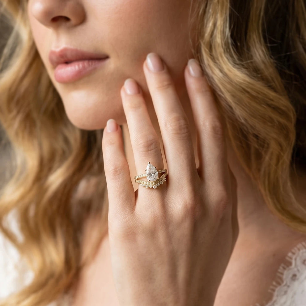 Grace’s Diadem | Vintage Pear Cut Lab Diamond Bridal Set 2pcs