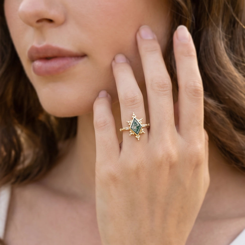Nova’s Flare | Kite Cut Moss Agate Engagement Ring
