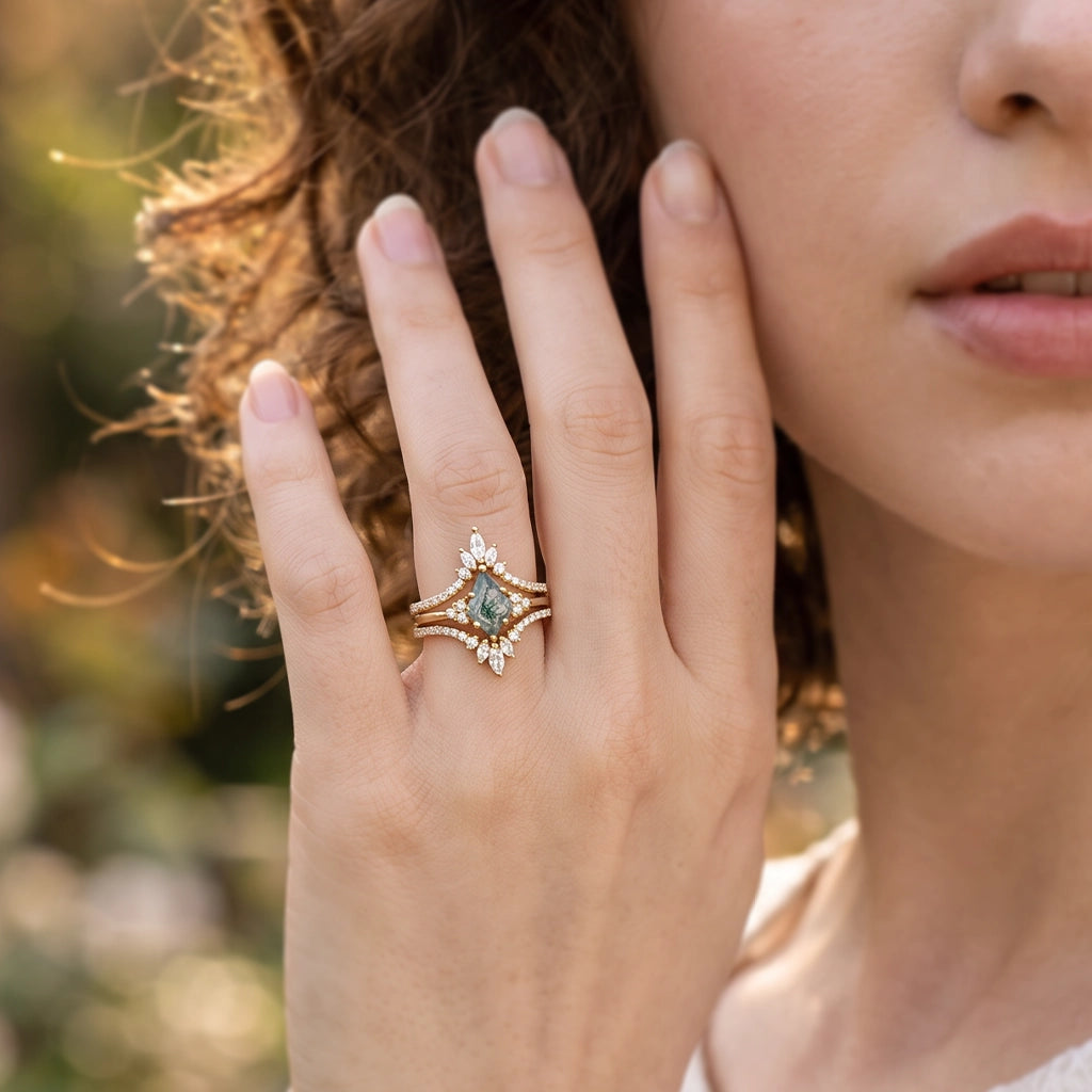 Victoria’s Crown | Kite Moss Agate Chevron Trilogy
