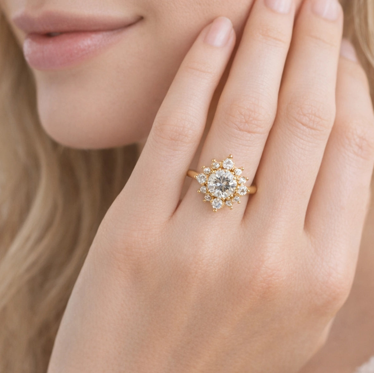 Astra Memoria | Lab Grown Diamond Halo Engagement Ring.