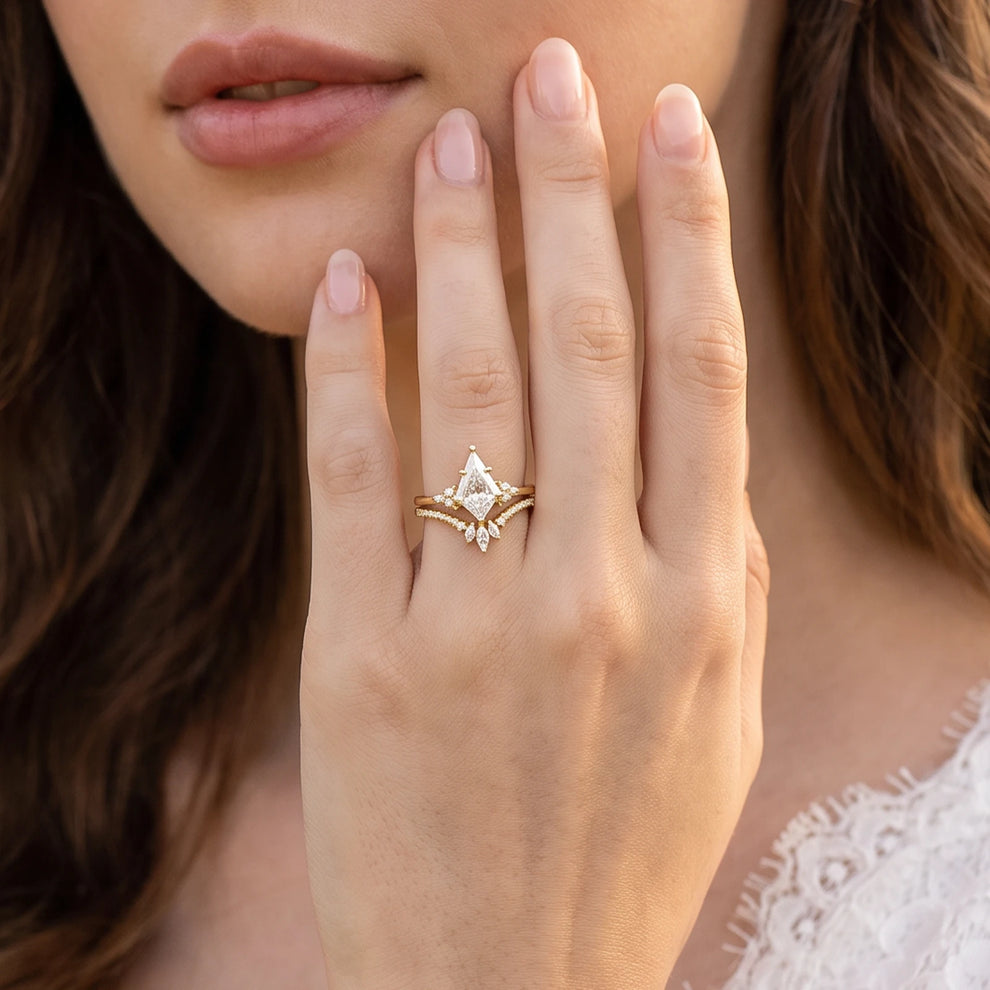 Aurora’s Aureole | 1.5CT Kite Diamond Twin Chevron Bridal Duo