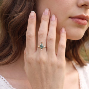 Hazel‘s Glade | Kite Cut Moss Agate Engagement Ring