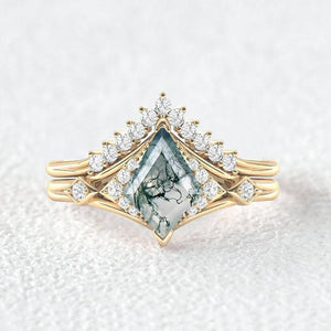 Kite Cut Moss Agate Art-Deco Gorgeous Engagement Ring Set 2pcs.