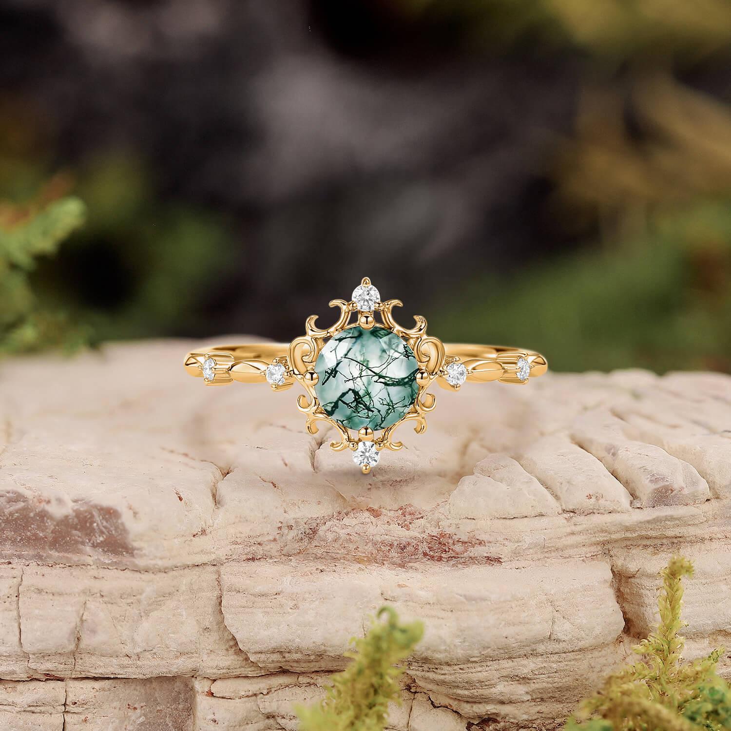 Vintage Round Cut Moss Agate Cluster Engagement Ring.