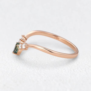 Marina‘s Tide | Teal Sapphire & Moissanite Wedding Band
