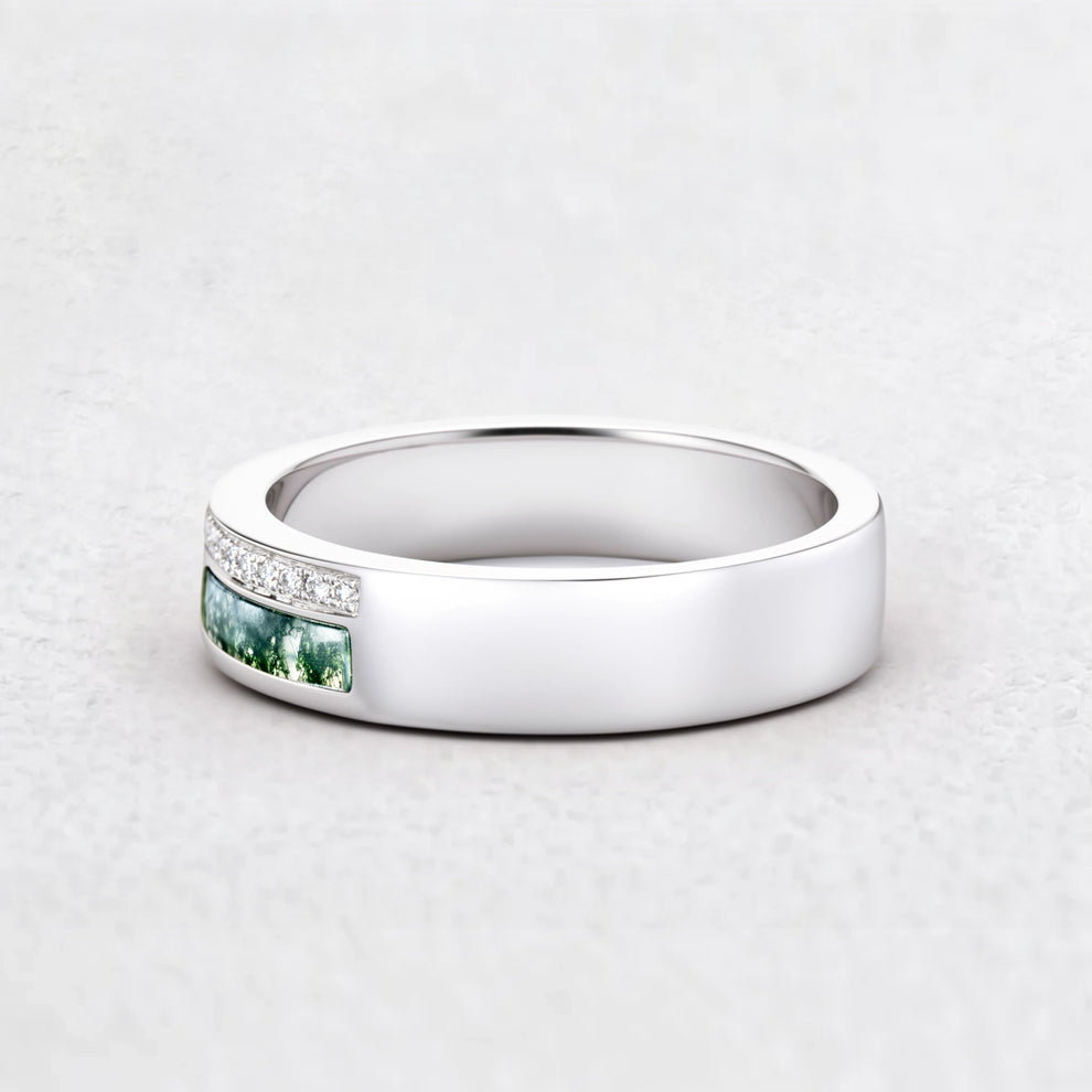 The Twin Rivers Band | Half-Bezel Horizon of Moss & Moissanite.