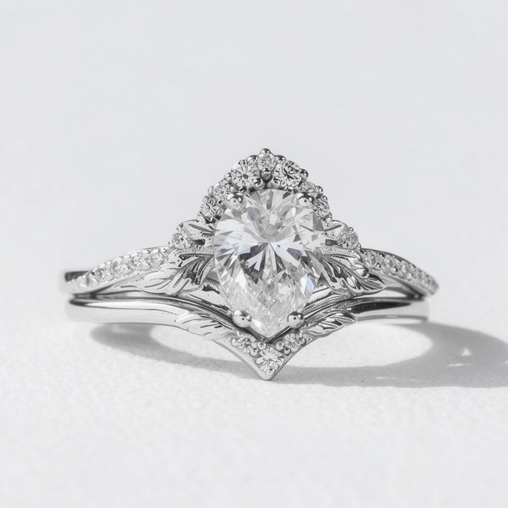 Victoria’s Griffin | Vintage Diamond Halo & Leaf Bridal Set 2pcs.