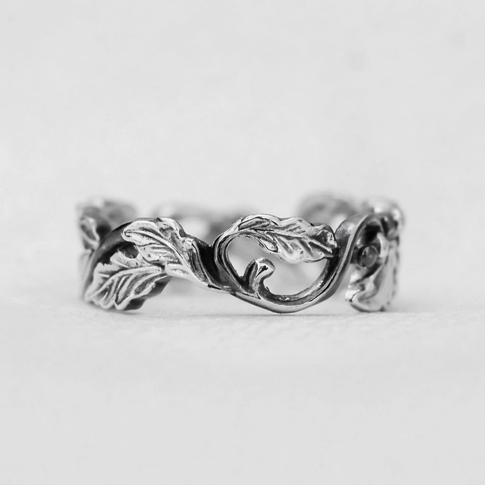 The Twilight Grove | An Openwork Slim Band of Oak Leaves & Acorn.