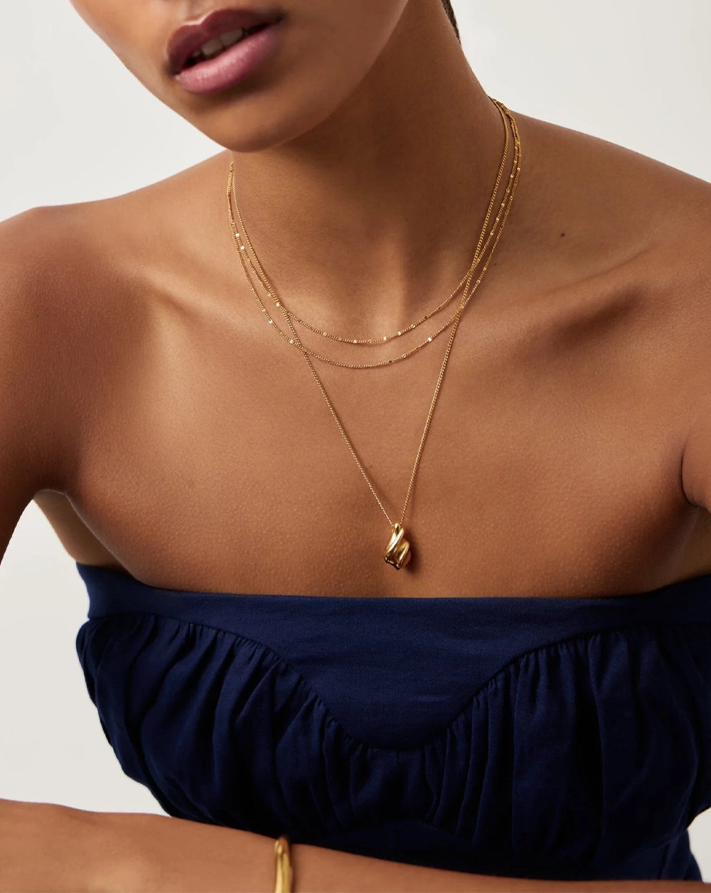 18K Gold Vermeil Savi Ridge Droplet Pendant Necklace.