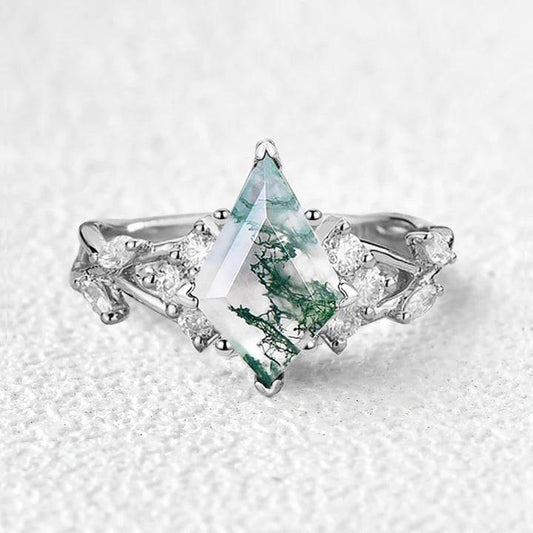 Kite Moss Agate Cluster Marquise Gold Engagement Ring.