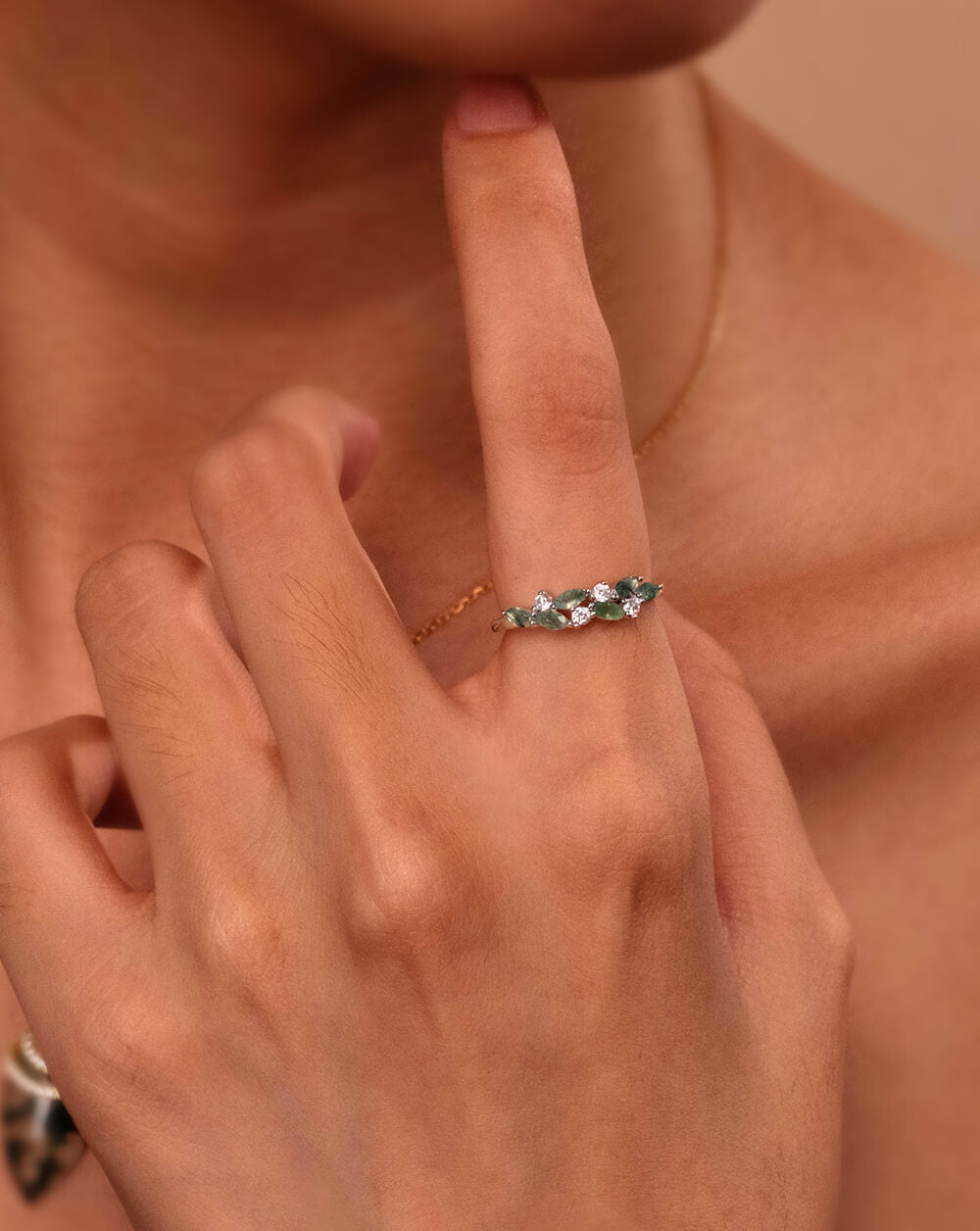 Minimalist Leaf Silver Moss Agate Ring