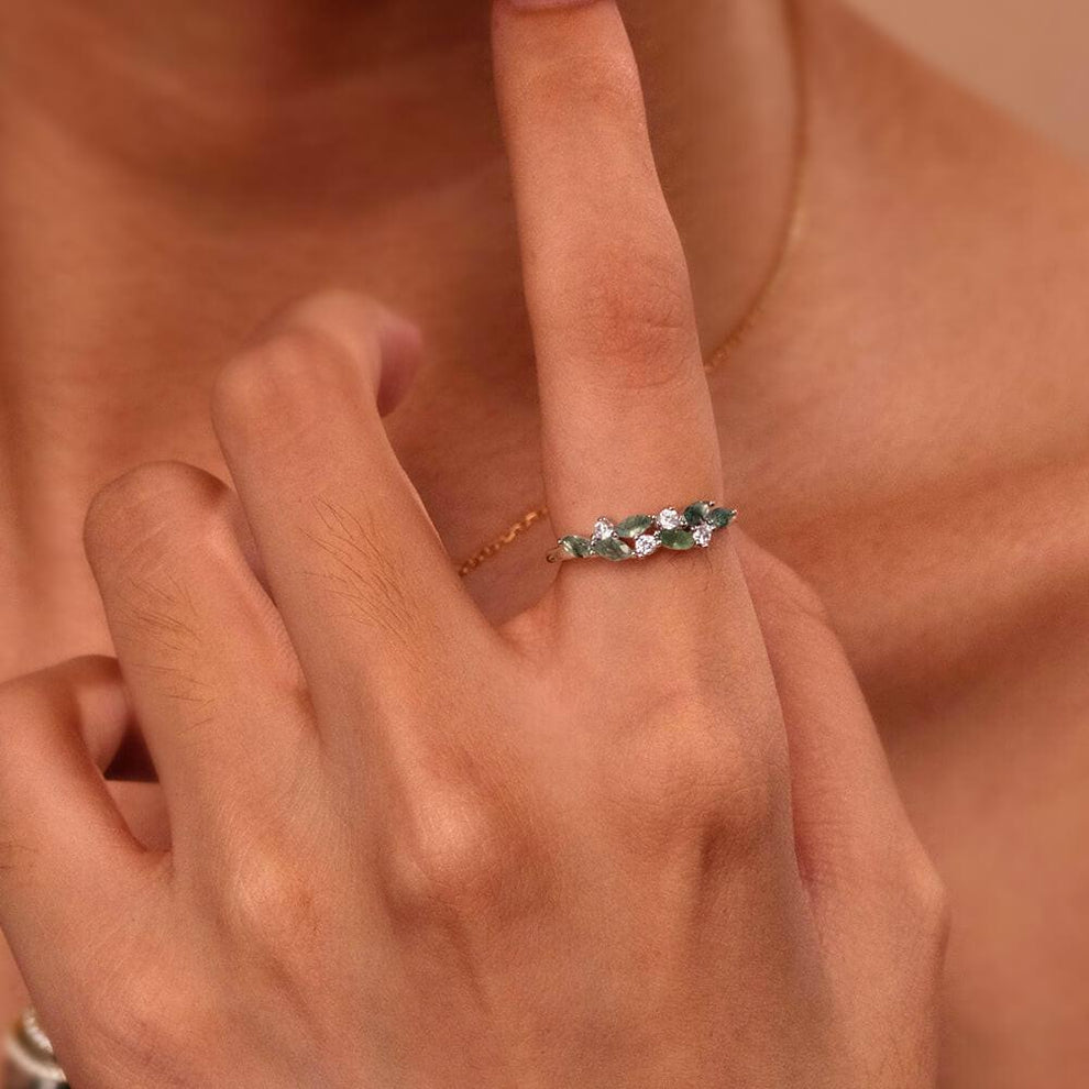 Minimalist Leaf Silver Moss Agate Ring.