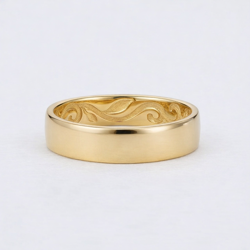 Moss Trace | Inner Engraved Moss Agate Men's Wedding Band.