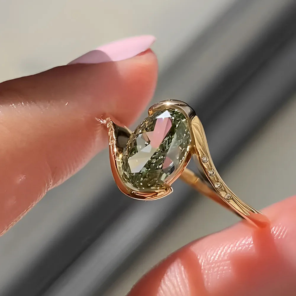 4CT Oval Cut Vintage Style Green Gemstone Ring