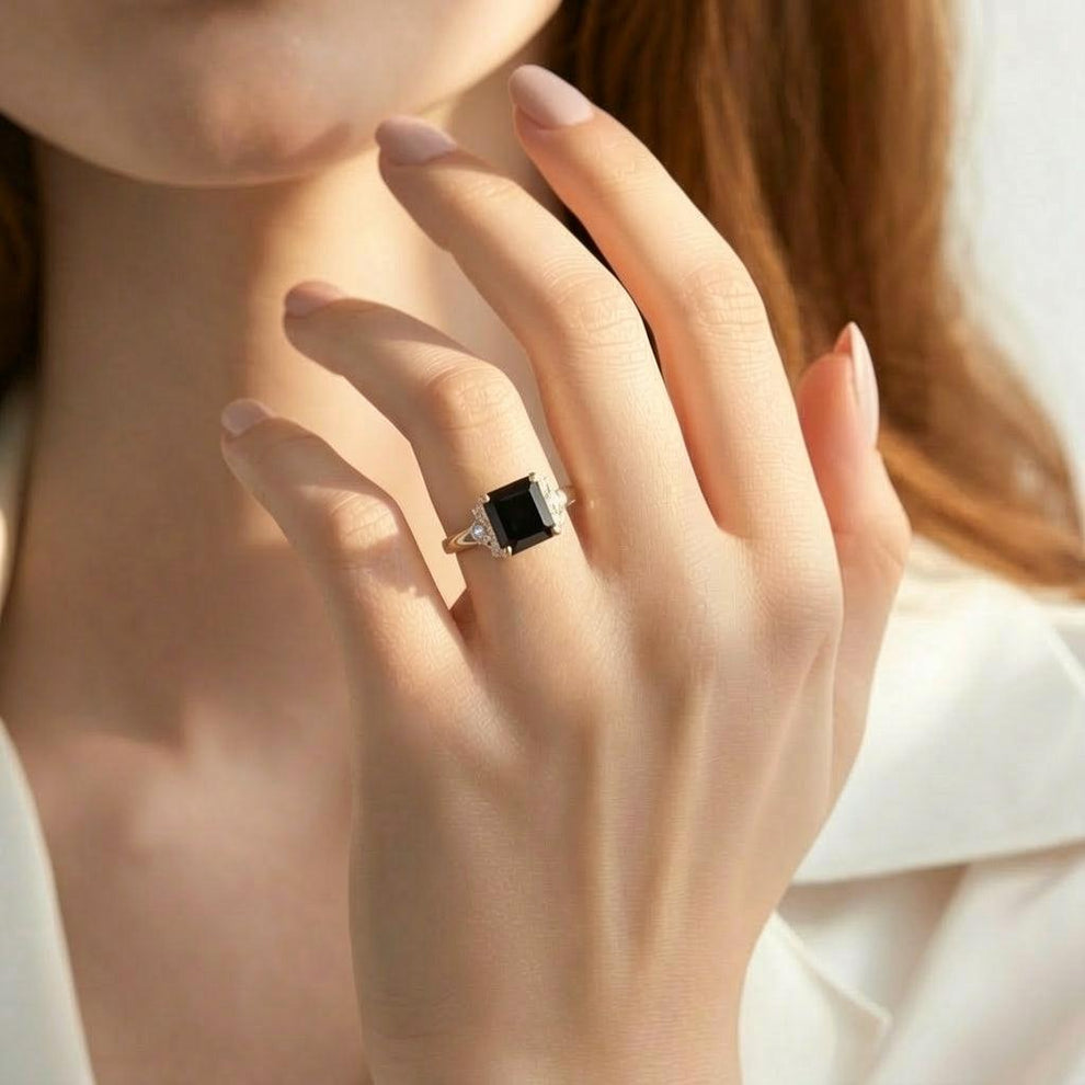 Seren’s Shadow | Princess Cut Midnight Star Ring.