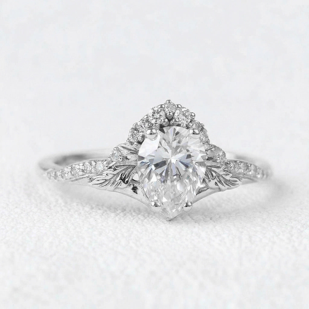 Victoria’s Griffin | Vintage Diamond Halo & Leaf Bridal Set 2pcs.