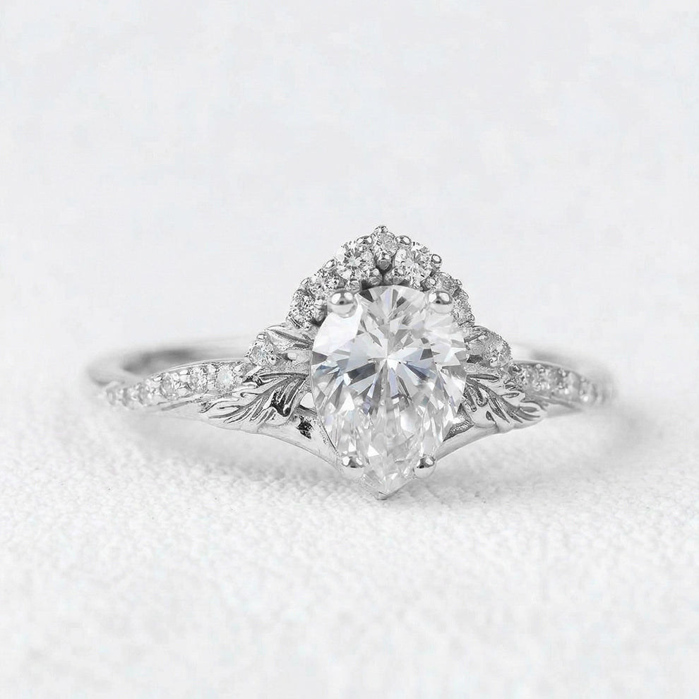 Victoria’s Griffin | Vintage Diamond Halo & Leaf Bridal Set 2pcs.