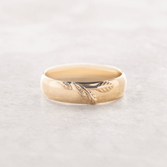 Patricia’s Vein | Artisan Men’s Wedding Band