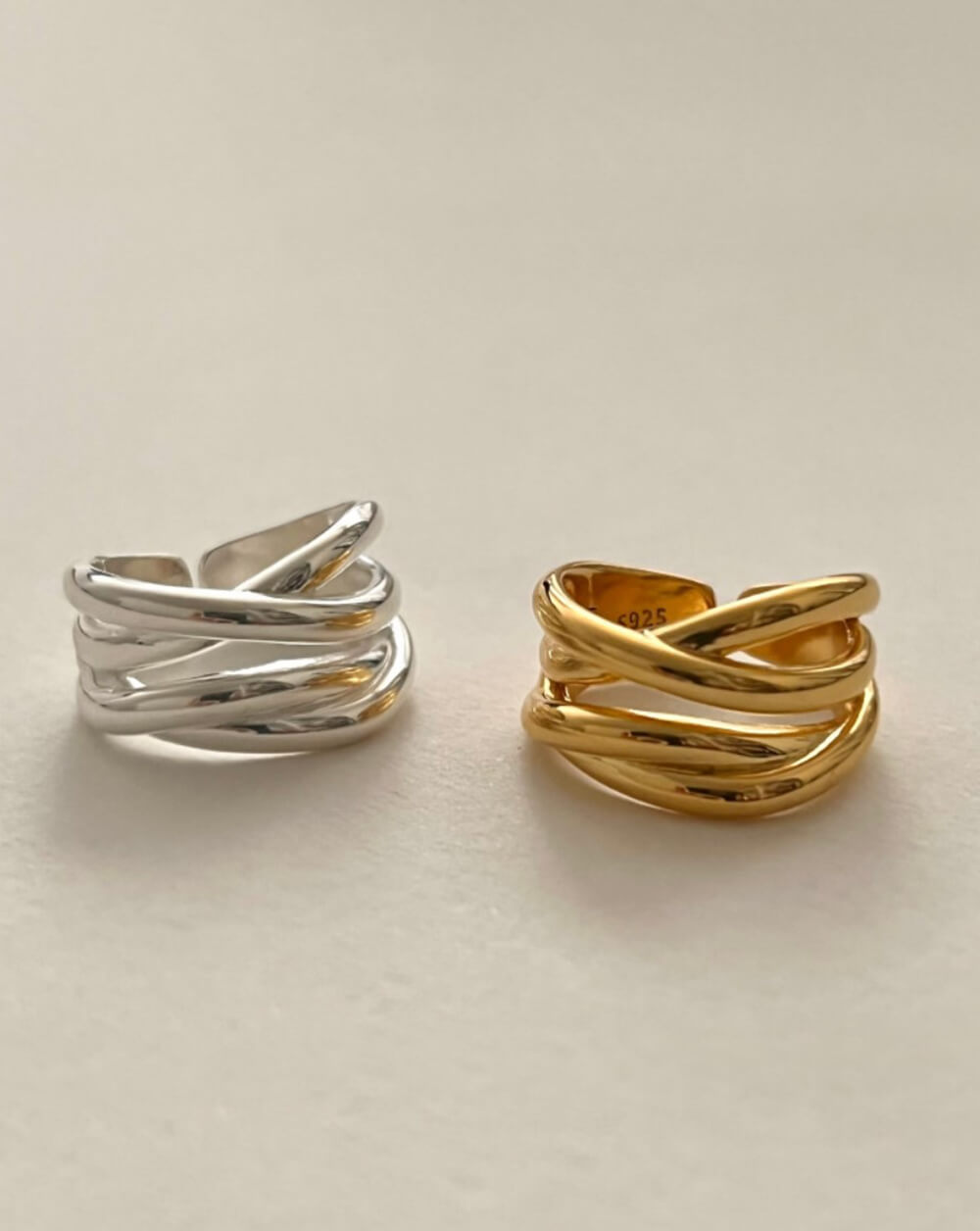 Minimalist Twist Gold Chunky Ring
