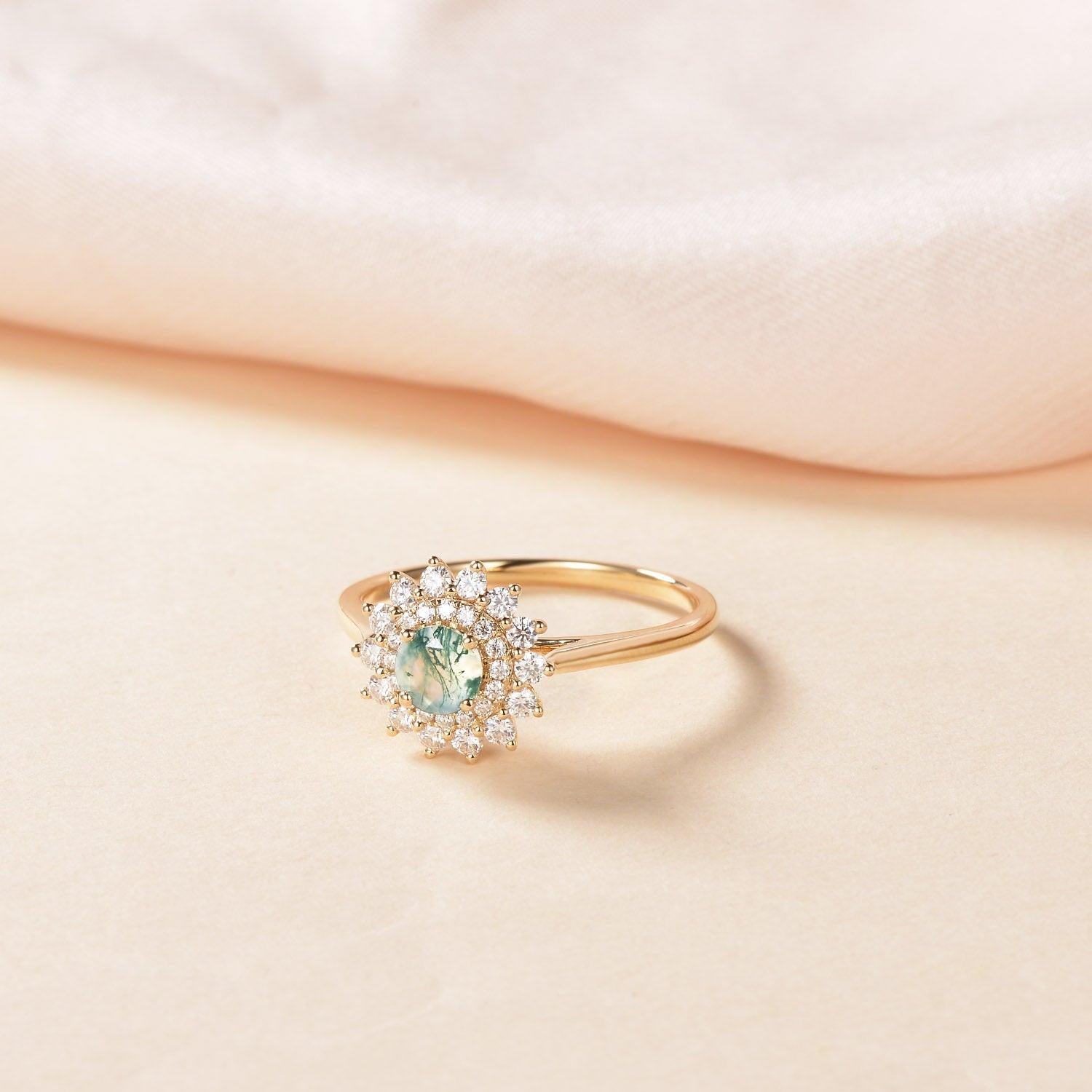 Flower Round Cut Moss Agate Rose Gold Ring.