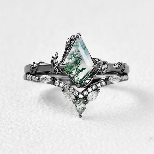 Lark’s Nocturne | Black Gold Kite Cut Moss Agate Leafy Ring Set 2pcs.
