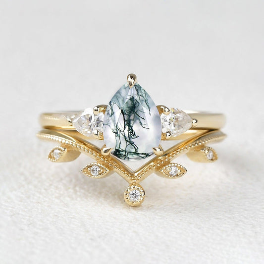 1.5ct Pear Shaped Moss Agate Three-stone Leafy Ring Set 2pcs.